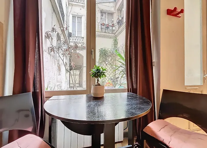 Charming Near Le Louvre Rivoli *