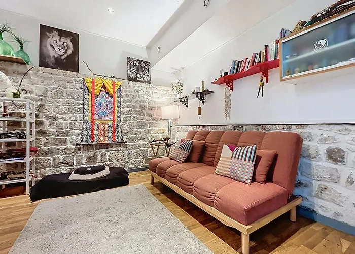 Charming Near Le Louvre Rivoli Apartment Paris